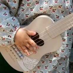 Konges Slojd Houten Gitaar Zwaan