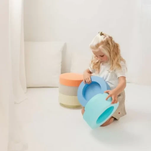 Rainbow Chair Moes